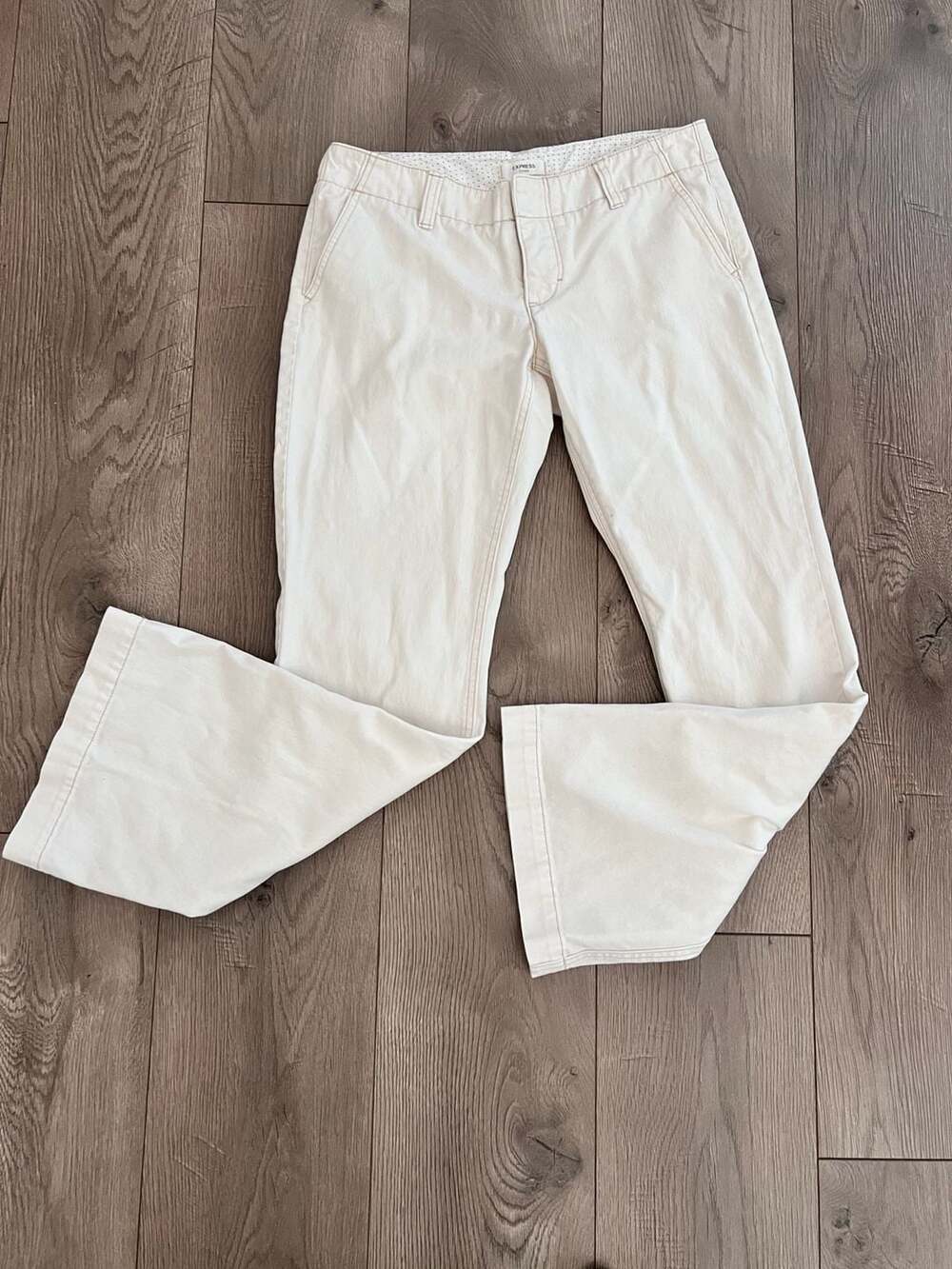 Express Women's Cream Chino Stretch Flare Pants Size 4
